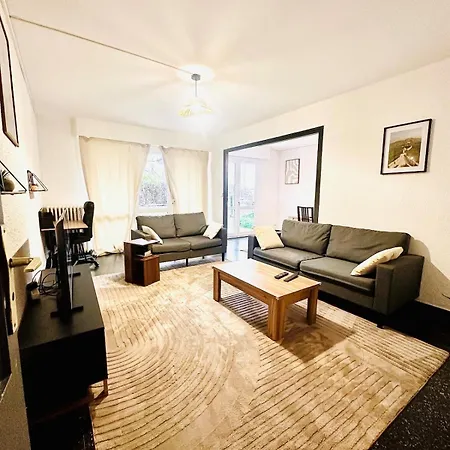 Διαμέρισμα Les Fleurs De La Cite - T3 Parking Prive Et Terrasse Jardin Prive